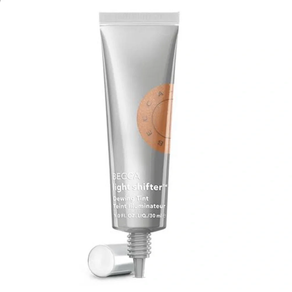 BECCA Light Year 4 Tan Light Shifter Dewing Tint Moisturizer Foundation $30 NIB